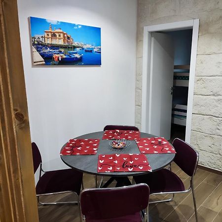 New Malu Apartment Bari Luaran gambar